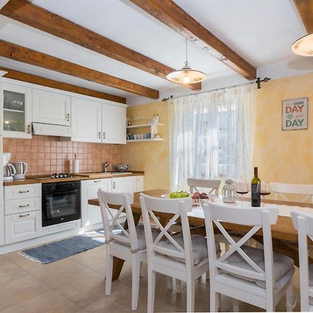 Beautiful Villa Natura With Pool In Labin Exterior foto