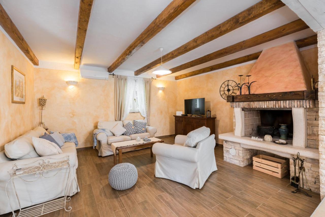 Beautiful Villa Natura With Pool In Labin Exterior foto